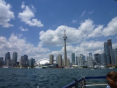 pohled z jezera na Toronto